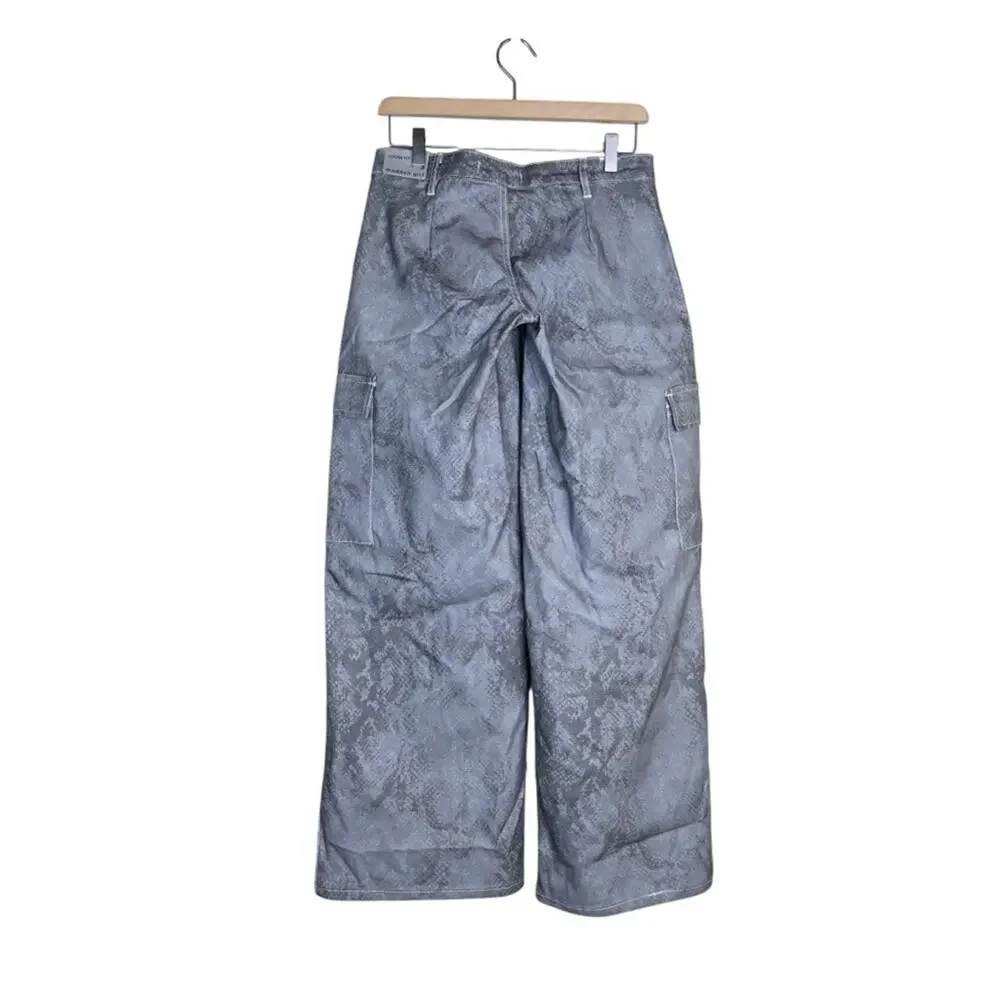 Madden Girl Womens 3 Loose Fit Snake Print Cargo Pants NEW - Picture 2 of 10